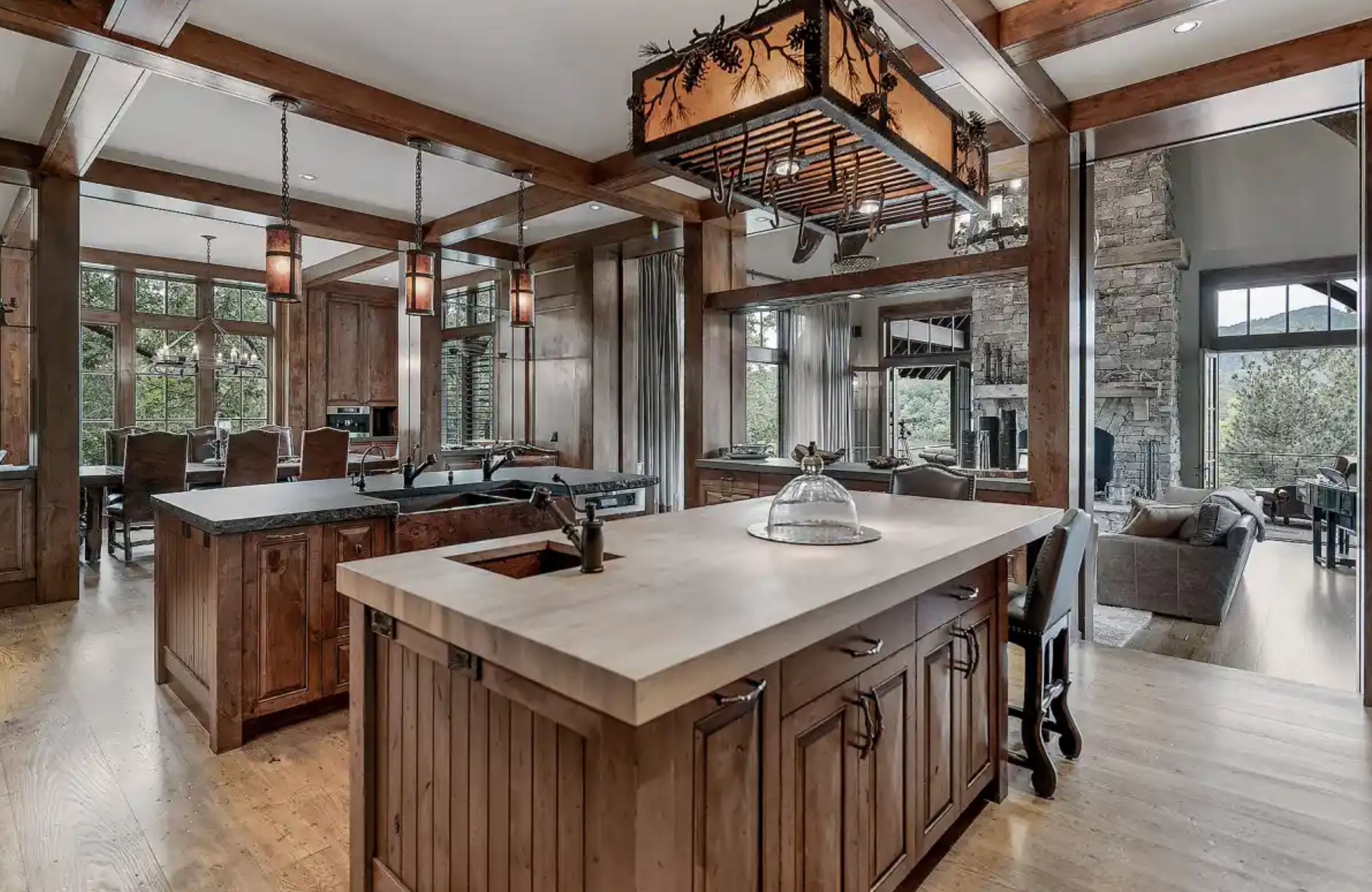 Peninsula Manor Photo 10