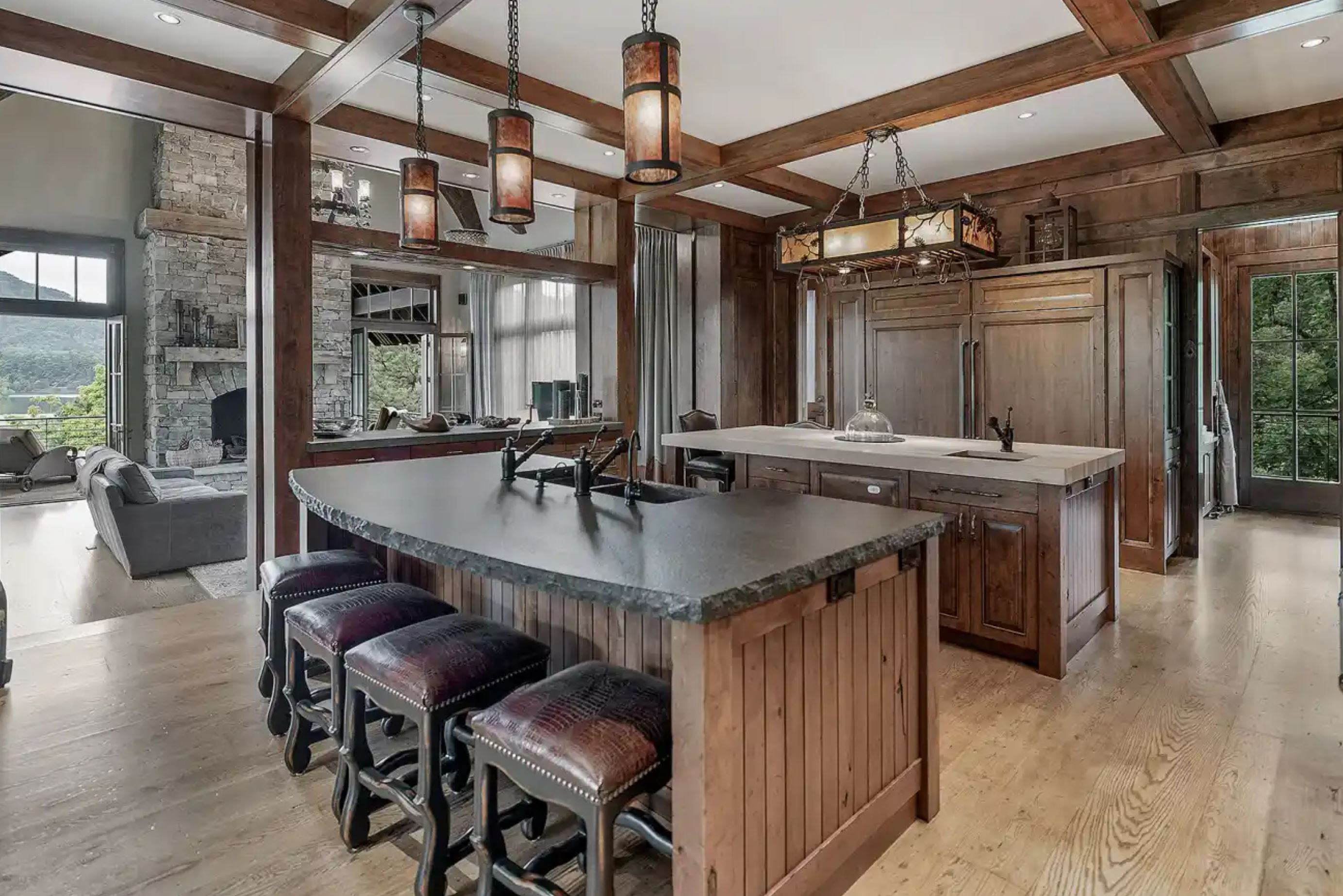 Peninsula Manor Photo 14