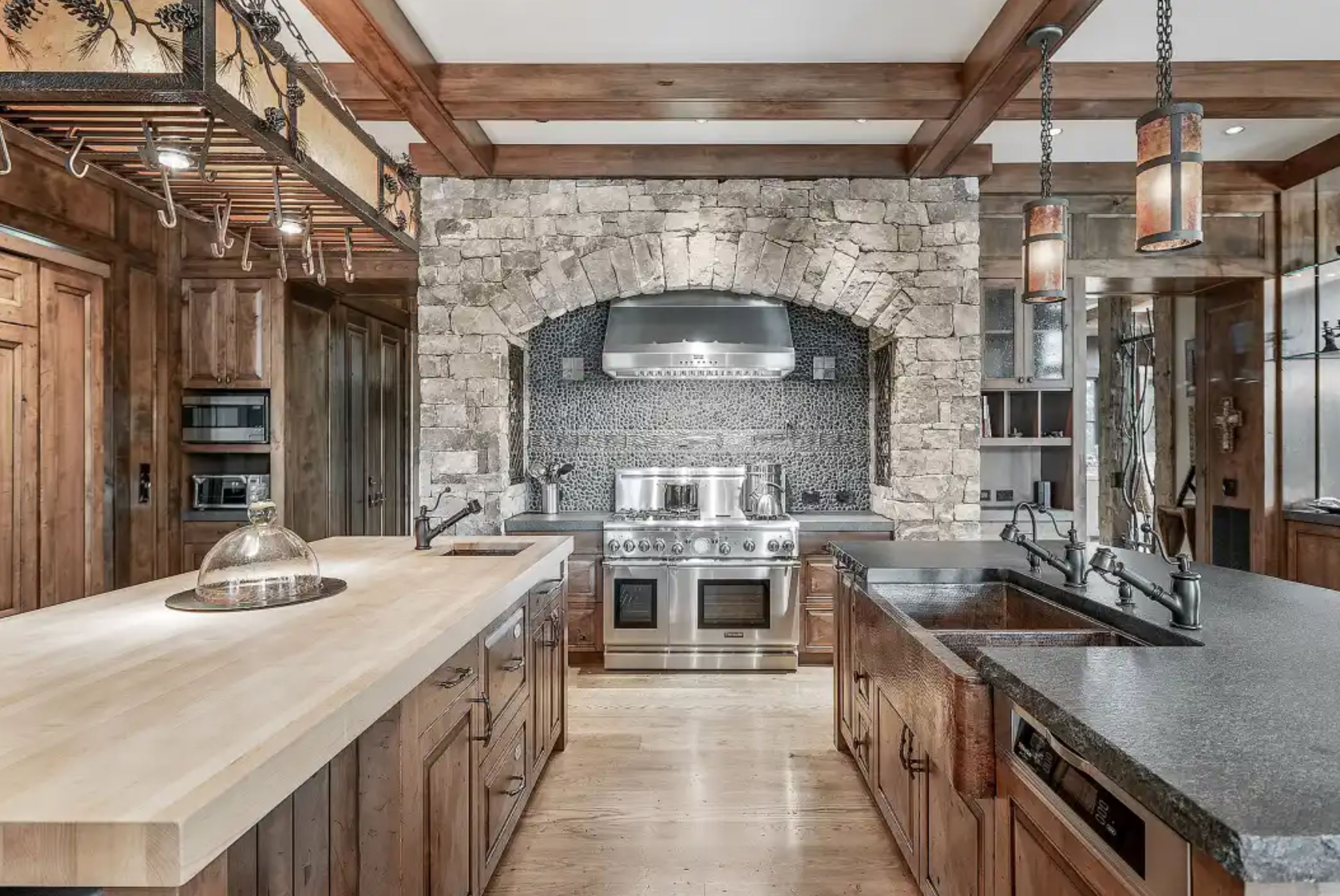 Peninsula Manor Photo 15