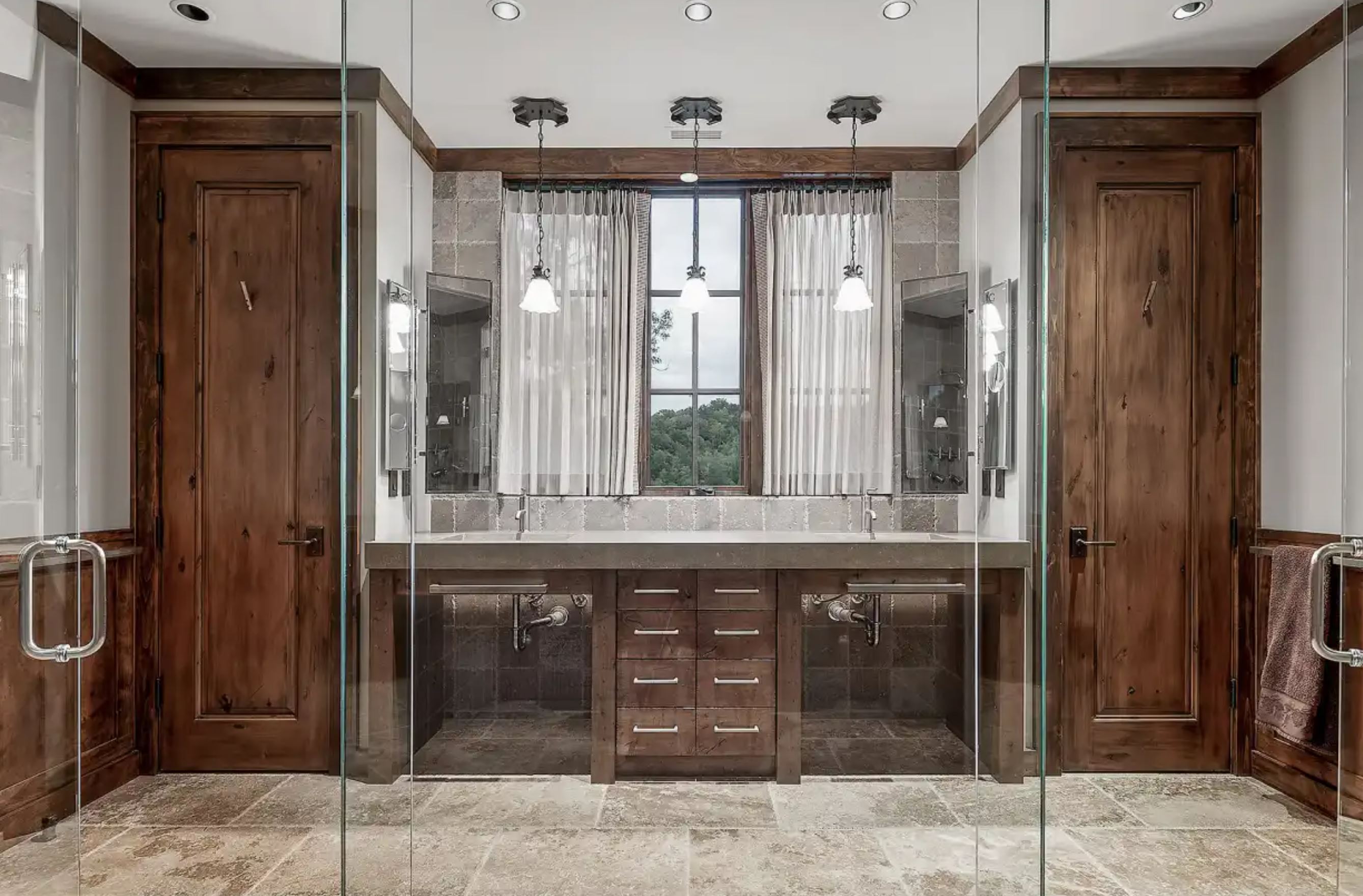 Peninsula Manor Photo 29