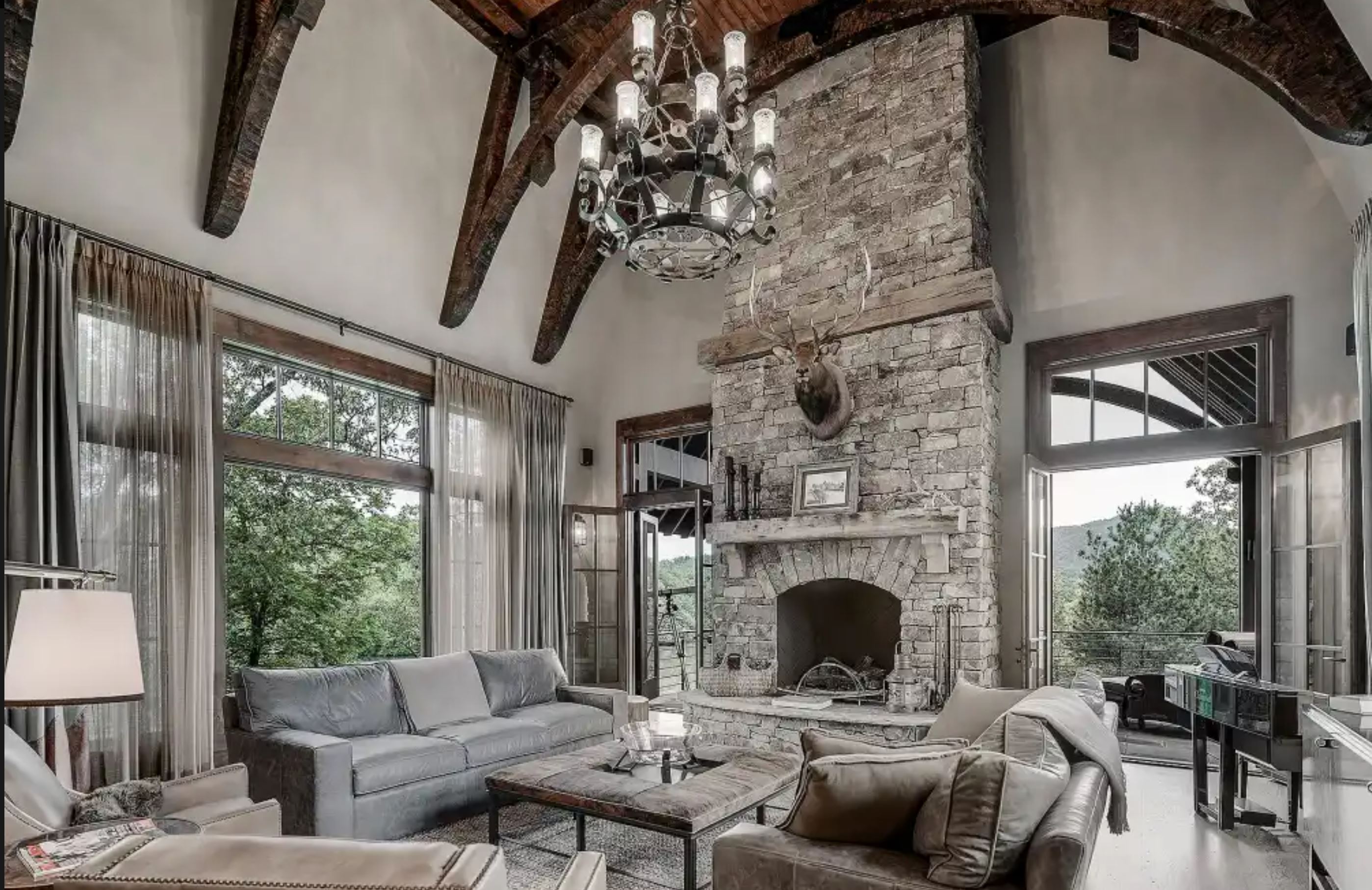 Peninsula Manor Photo 6