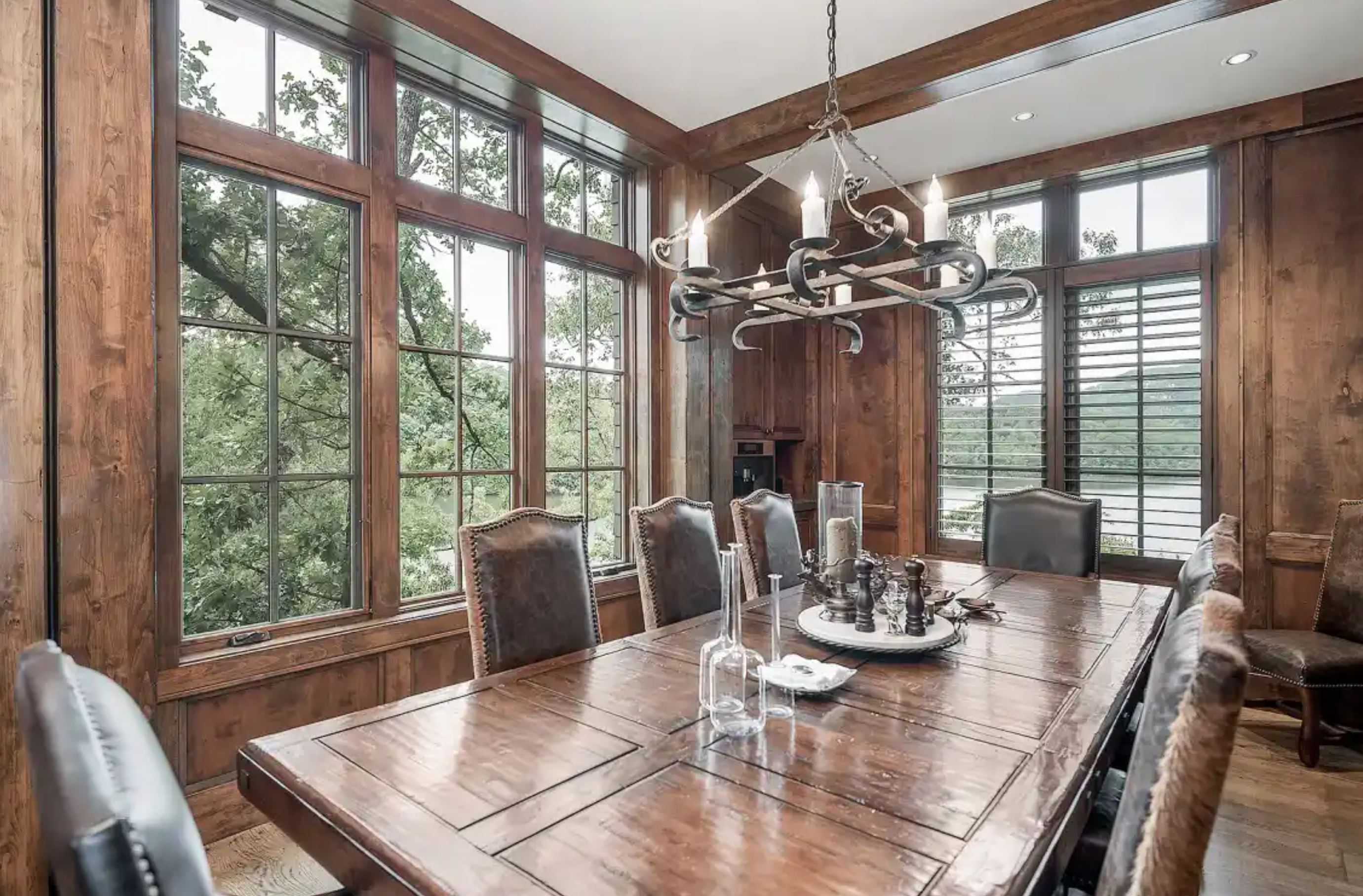 Peninsula Manor Photo 9